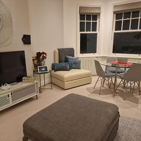 Quintessentially 'London' Flat Luaran gambar
